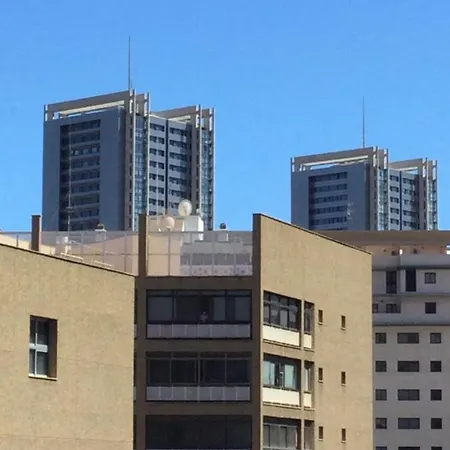 Tenerifen Shibuya Cross Bed & Breakfast *